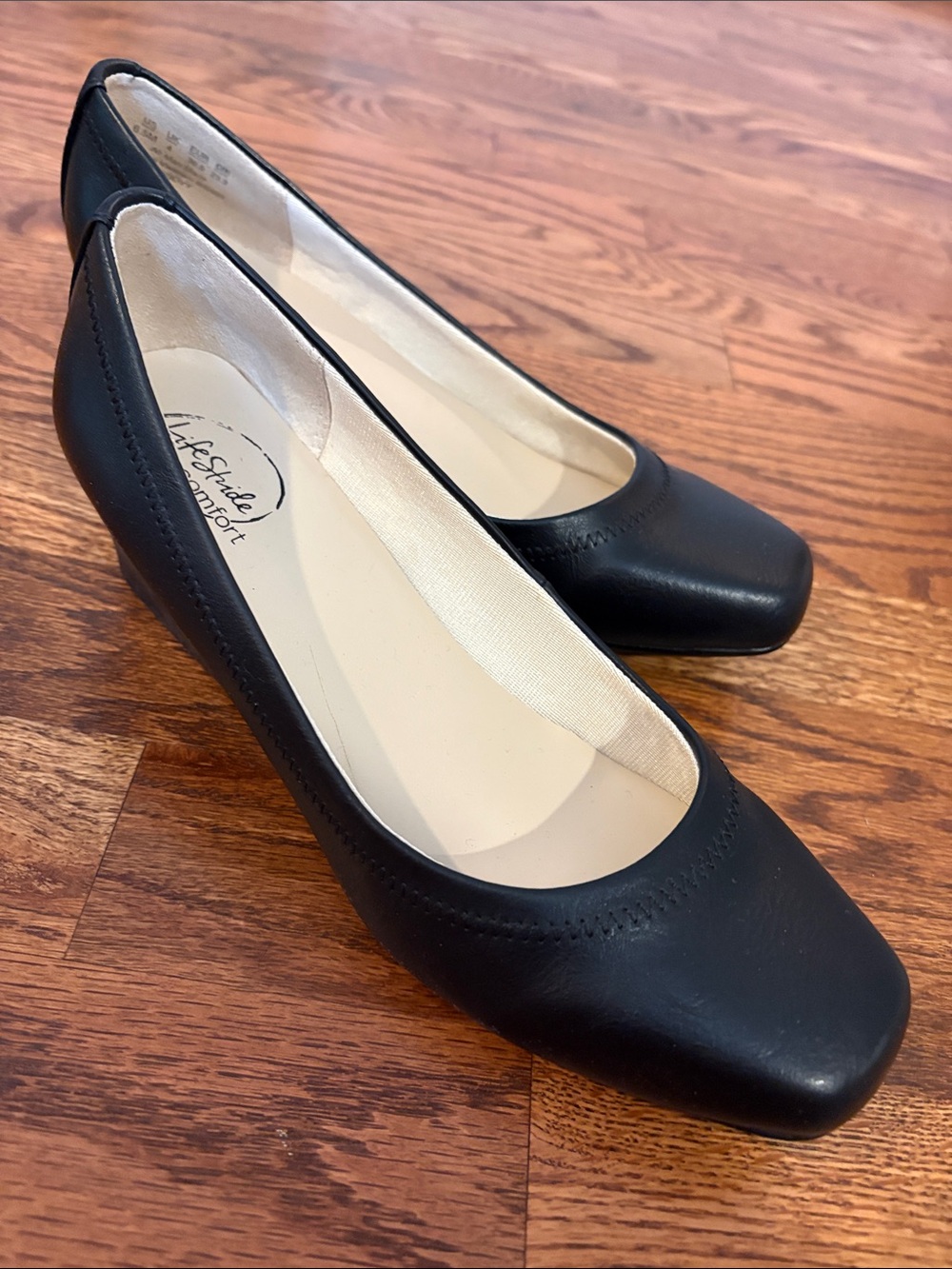 Life Stride Black Square-Toe Low Heel Pumps